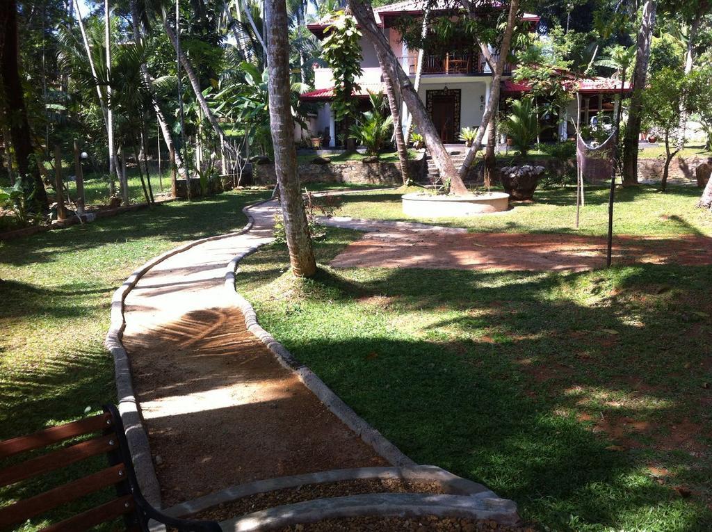 Priyanka Villa Bentota Esterno foto
